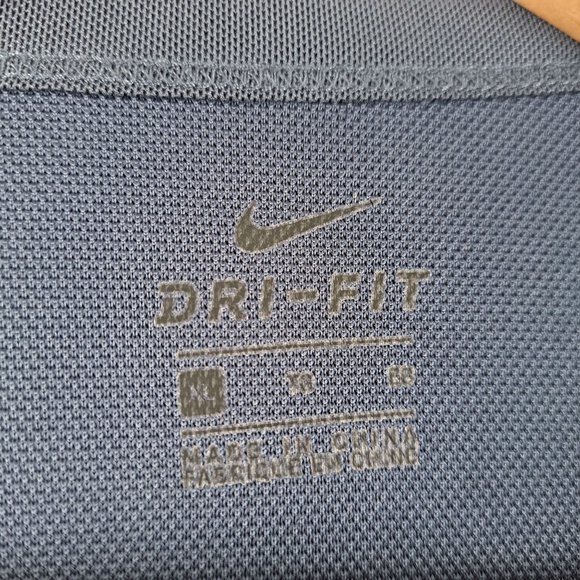 Nike Womens Dri-Fit Training Top Size XL Blue Short Sleeves Stretch Zip Pockets - Picture 5 of 8